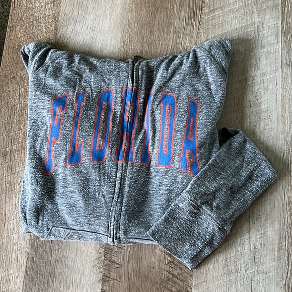 Gray Florida Gator logo sweatshirt size small - Picture 1 of 8
